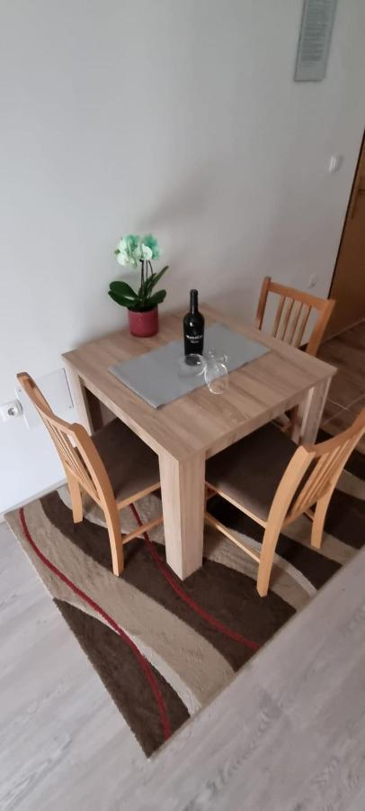 Apartmani Italo Biograd Na Moru Zewnętrze zdjęcie