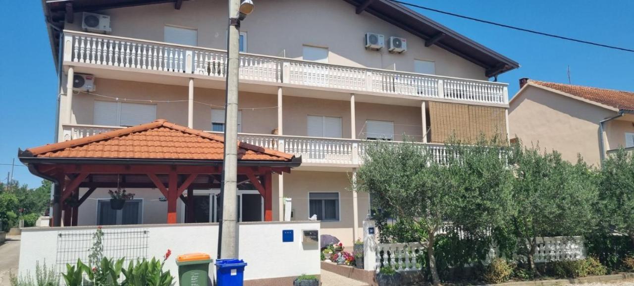 Apartmani Italo Biograd Na Moru Zewnętrze zdjęcie